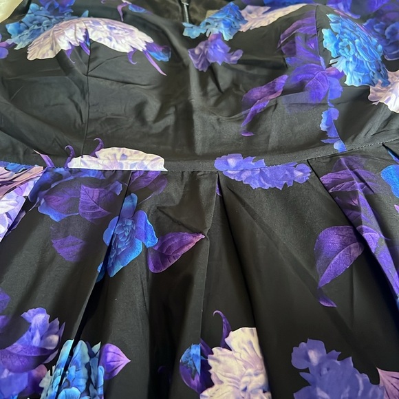 NEW Purple and Blue Hydrangea Fit & Flare Dress Size 16W - Picture 15 of 15